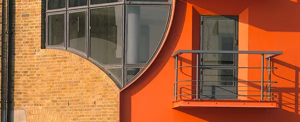 Reading the symbols - Identifying significance in Post-Modern architecture